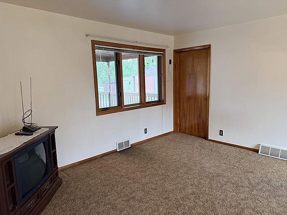 5th image of 159810 LITTLE CAIN ROAD