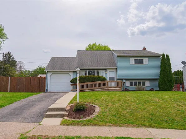 1923 Catasauqua Rd, Bethlehem, PA 18018