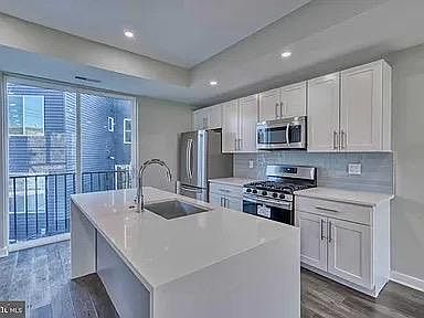 1st image of 2404 W Montgomery Ave #2