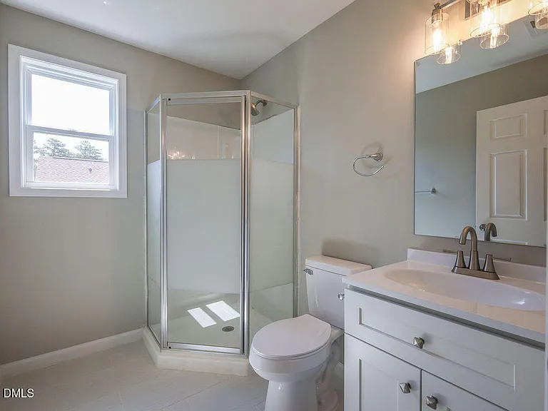 255 Erwin Rd #A — Photo 10