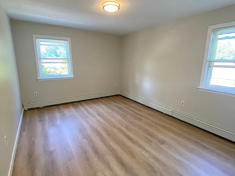 118 Greenleaf St #11 — Photo 6