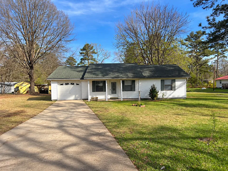204 Wells Ave
