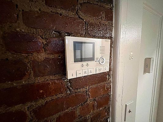 3rd image of 220 E 29th St #4GS
