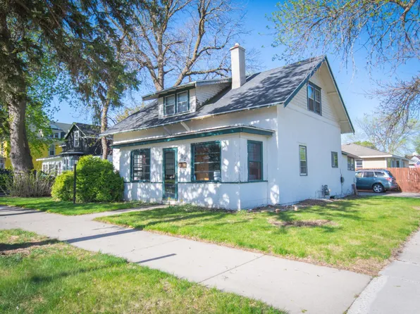 402 Maple St, Sauk Centre, MN 56378