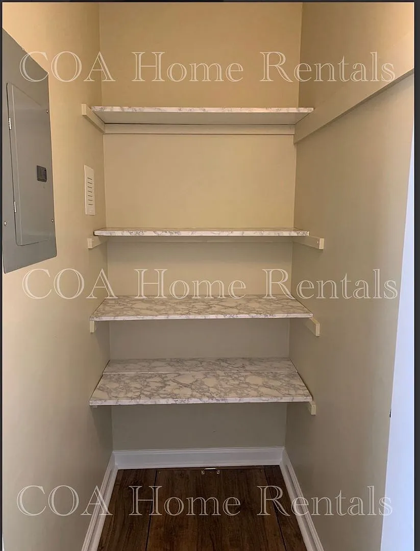 East Side Location — Photo 4