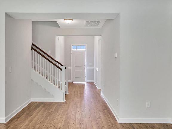 213 Board Landing Circle-05 Compressed