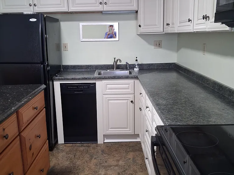 33A Kinsley St — Photo 9