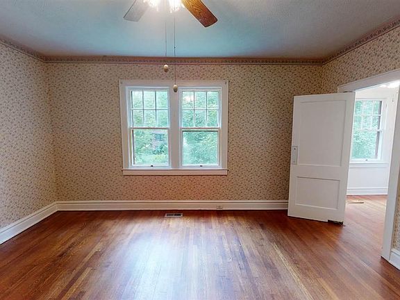 5th image of 1530 Buena Vista Dr