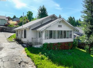 657 NE Casper St, Roseburg, OR