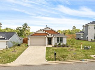 1275 Crescent Blvd, Auburn, AL 36830