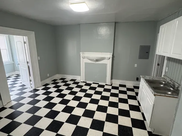 428 W Bancroft St #4, Toledo, OH 43620