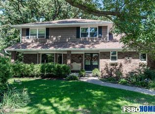 3105 Quail Ridge Rd, Bettendorf, IA 52722