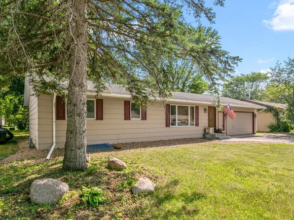 1003 W Main St, Belle Plaine, MN 56011