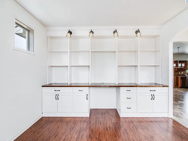 1815 Sunshine Ave — Photo 3