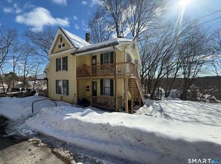 29 Bellevue St, Putnam, CT 06260