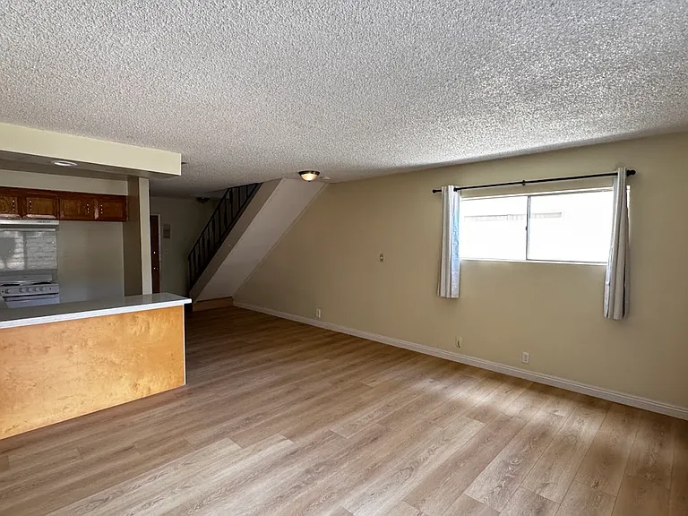 515 Fairview Ave #2 — Photo 4