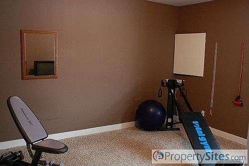 5th image of 7387 Brewer Dr