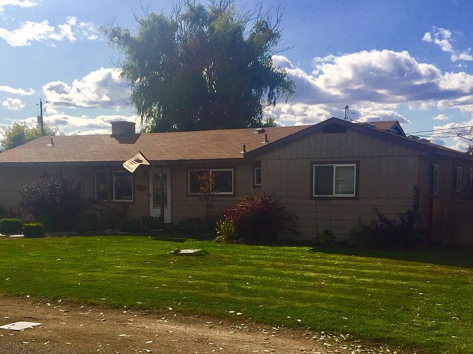 1st image of 207 Blossom Dr