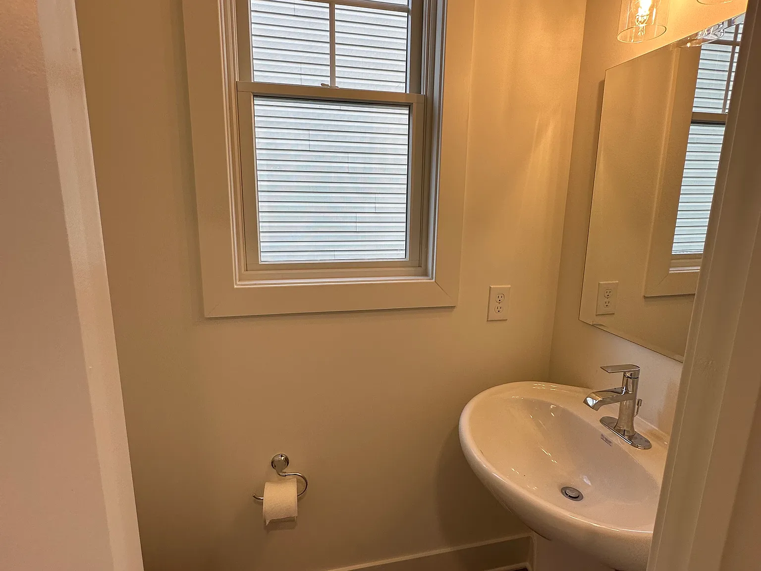 126 S Stokes St — Photo 4