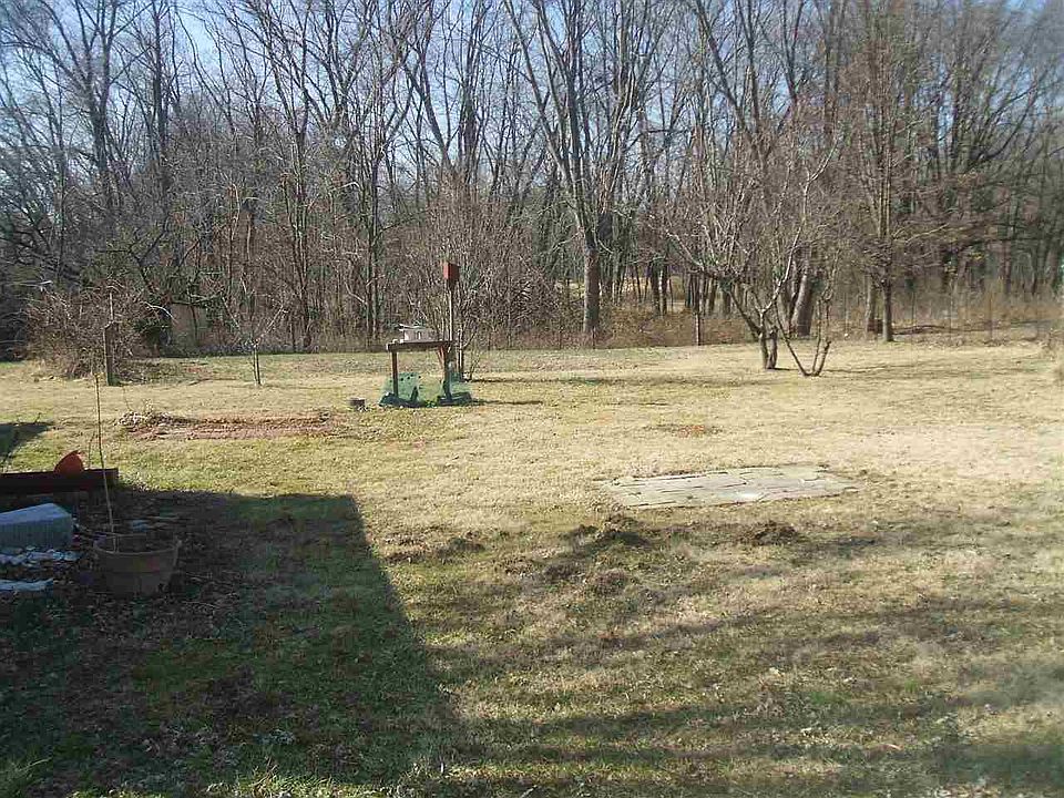 2nd image of 4905 N County Road 200 E