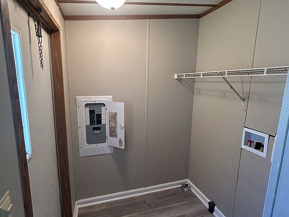 5th image of 302 Wilson Dr