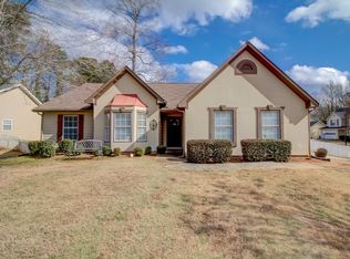 195 Paris Dr, Lawrenceville, GA 30043