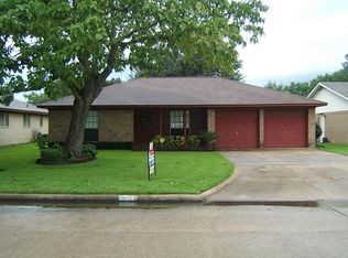 1210 Mahlmann St, Rosenberg, TX 77471