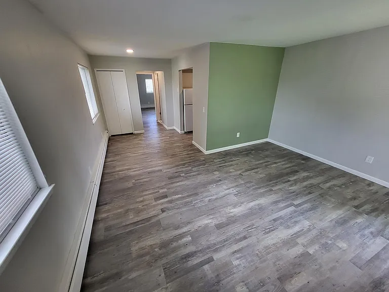20411 E Twelve Mile Rd #5 — Photo 3