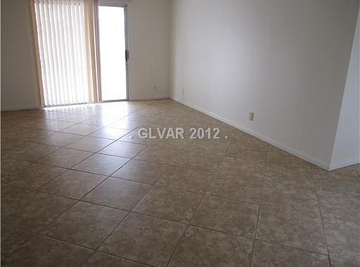 4th image of 6213 Rosalita Ave