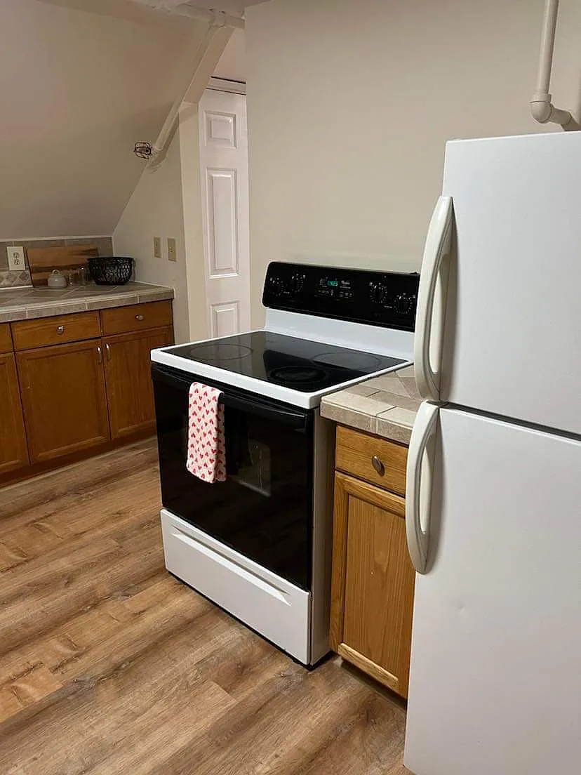 93 Union Ave — Photo 3