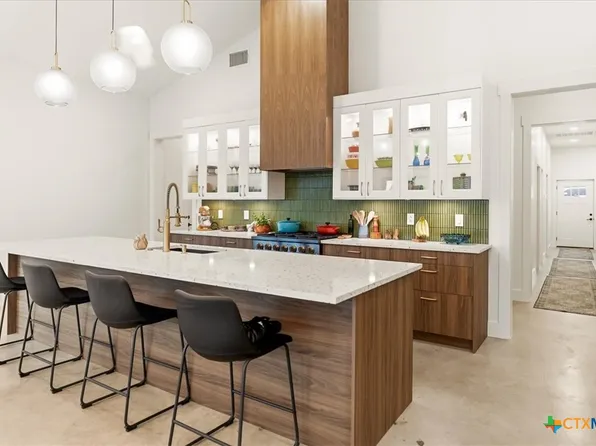 1550 Montell Rd, Wimberley, TX 78676