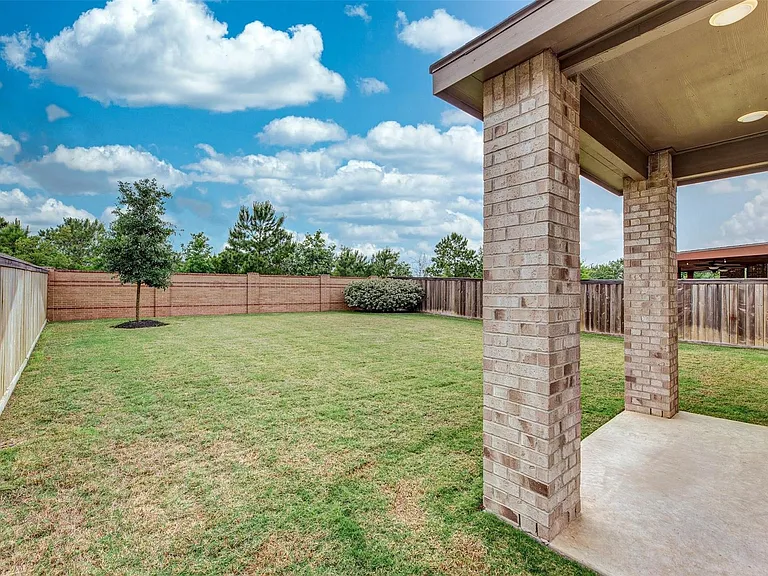 15211 Stuart Bat Cave Ln — Photo 24