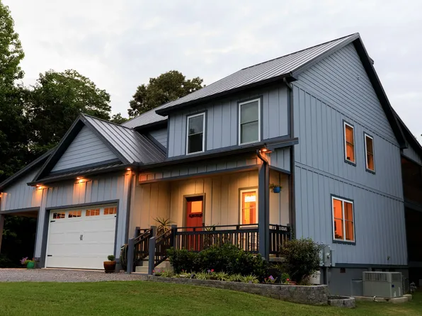 405 Cedar Ridge Ln, Smithville, TN 37166