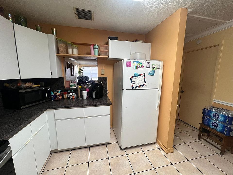 1st image of 235 NW 6th Avenue