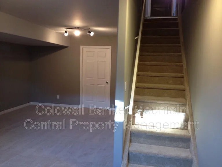 11841 97th St NW #3 — Photo 6