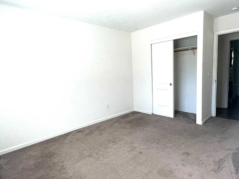 164 Highlands Ct — Photo 10
