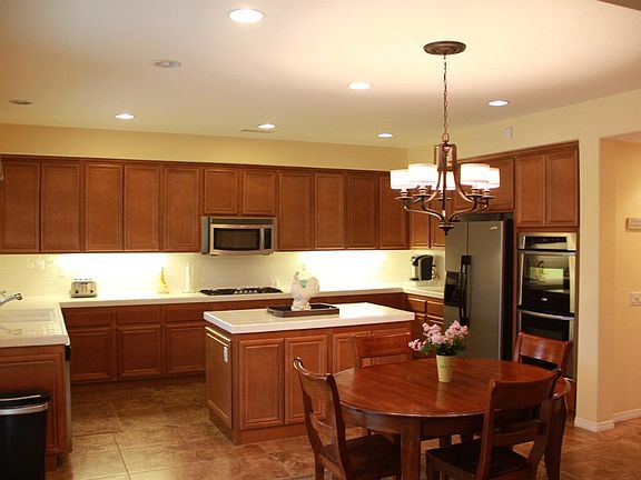 4th image of 13059 Holmwood Ct