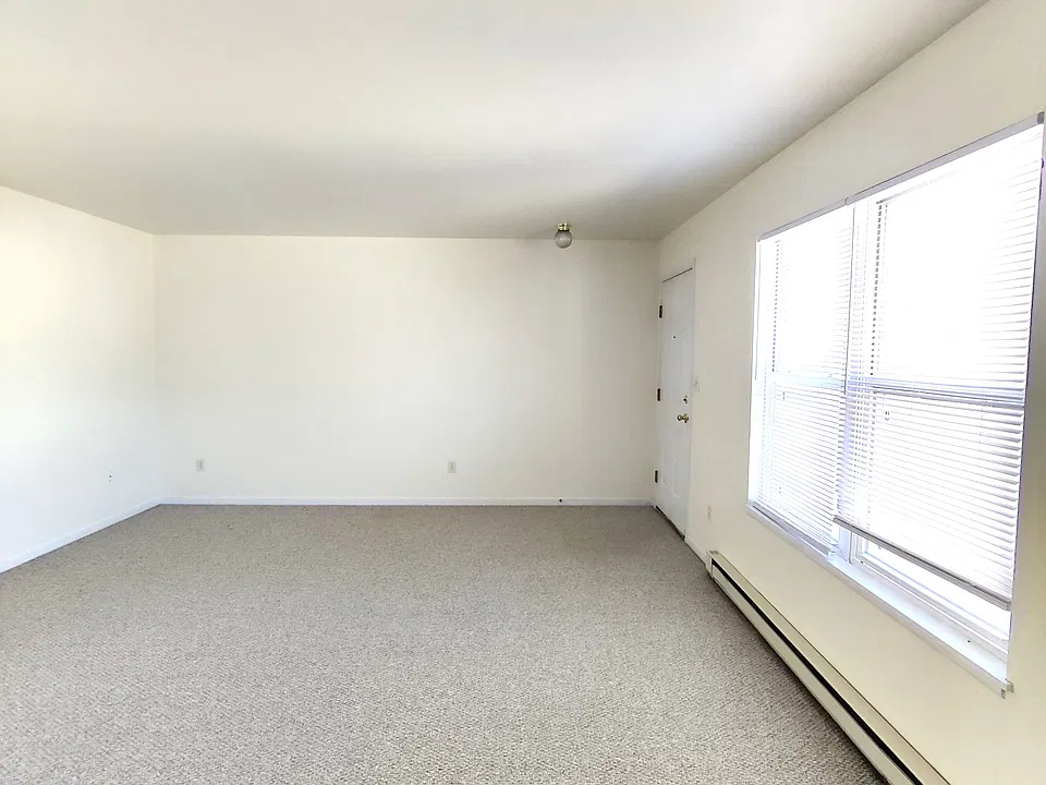 1013 E Union St #3