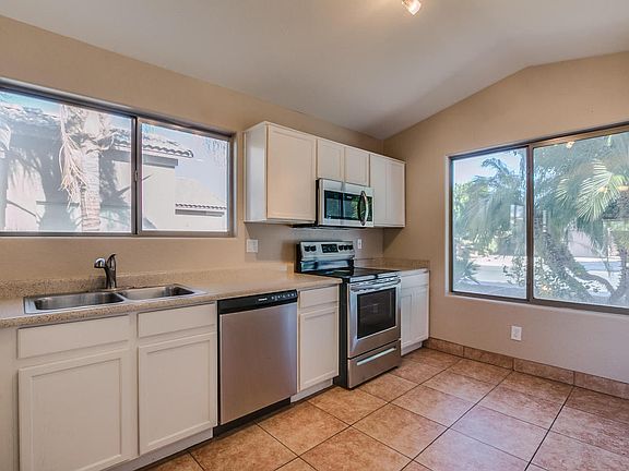 5th image of 10221 E Calypso Ave