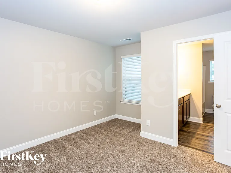 2031 Cypress Village Dr NW — Photo 13