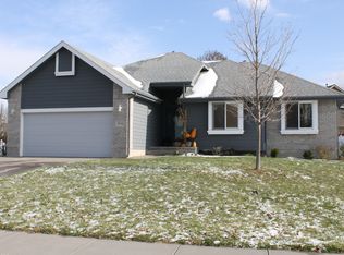20766 Appaloosa Dr, Elkhorn, NE 68022