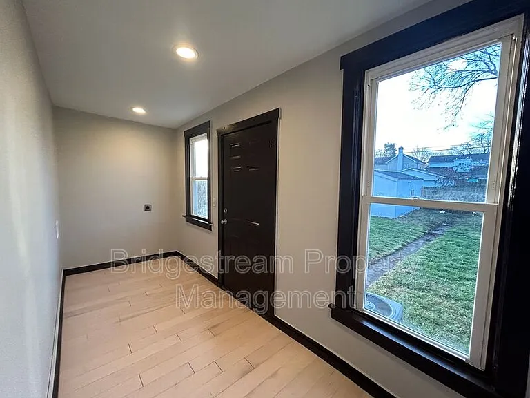 532 Buckeye St — Photo 9