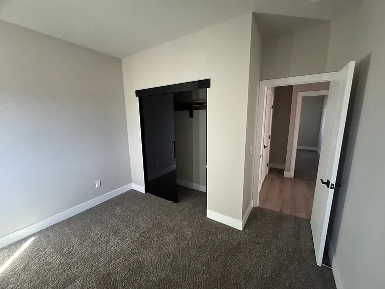 1341 E Arrowhead St #2 — Photo 21