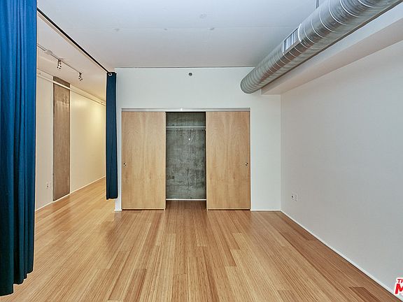 3rd image of 1111 S Grand Ave APT 507