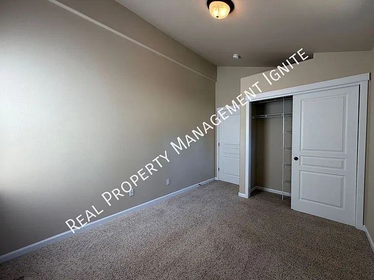 2447 NW Shields Dr — Photo 13