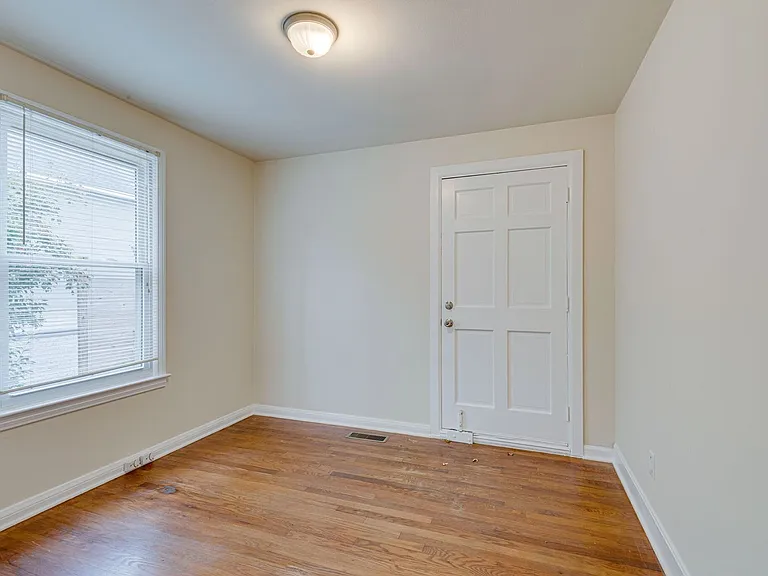 3505 Marlborough Ave — Photo 17