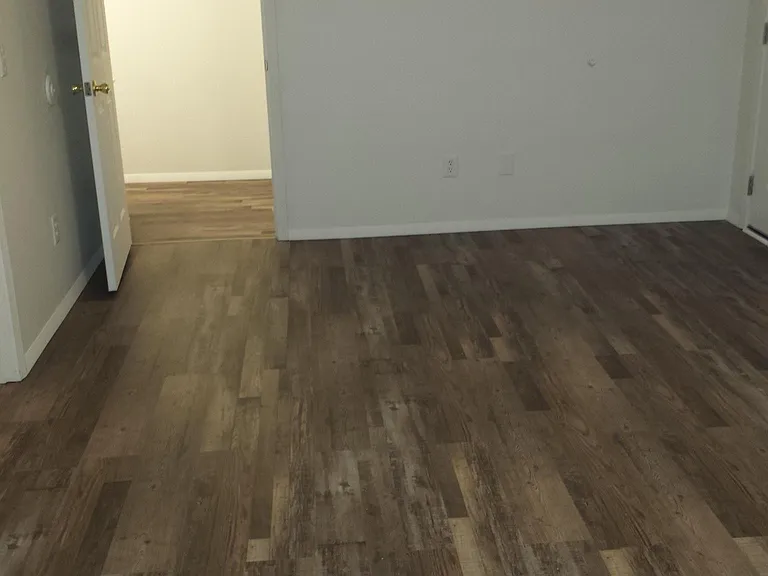 137 Rockyreef Cir — Photo 33