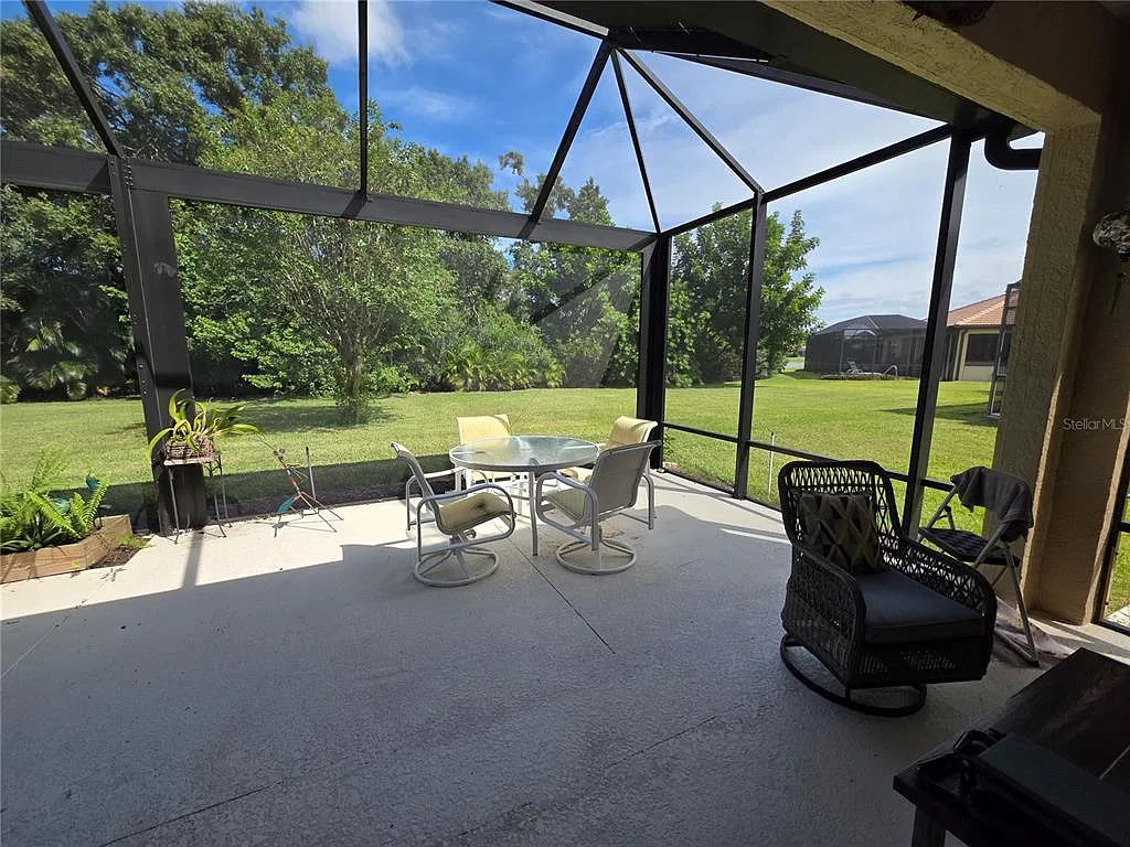 2 bed, 2.0 bath, 1730 sqft, $2,900 — Photo 3