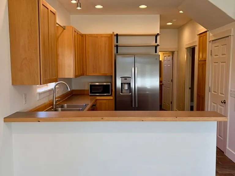 611 N 15th Ave — Photo 7
