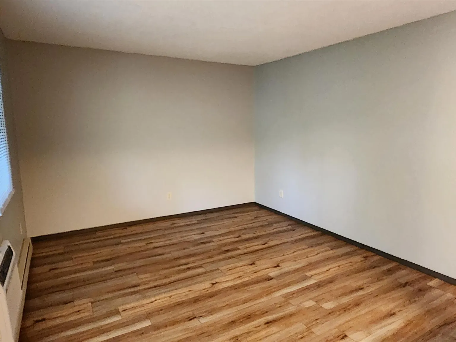515 Dewey Avenue — Photo 3
